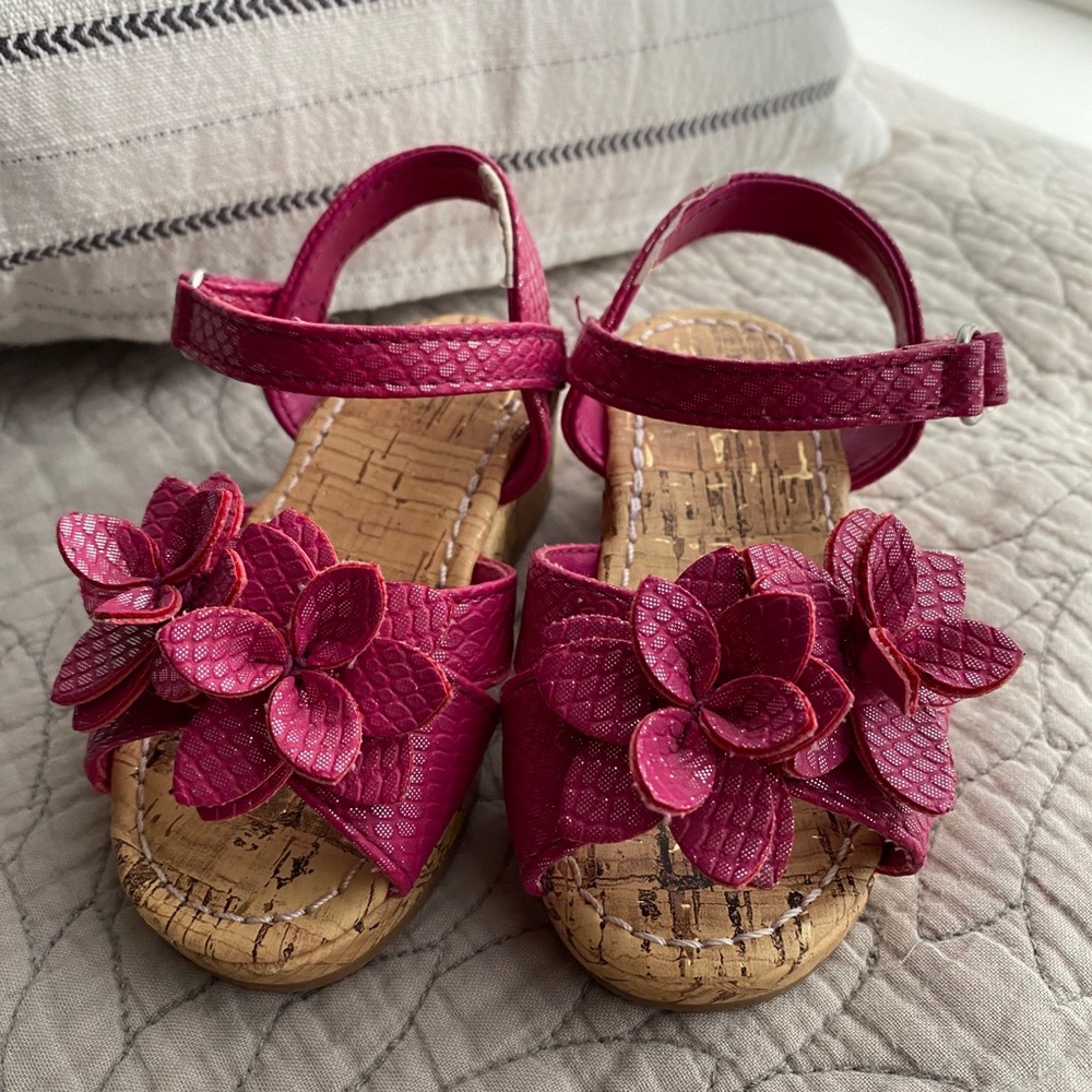 Pink toddler girl shoes, size 5